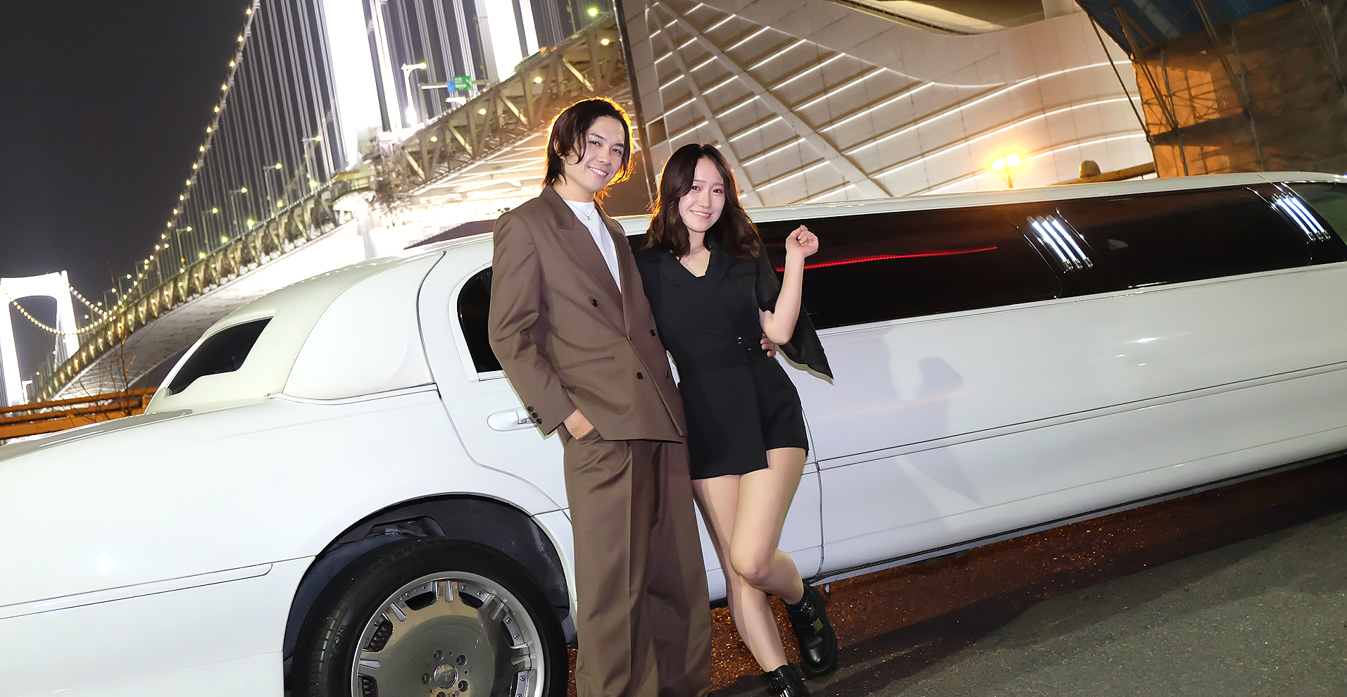 カップル2人で楽しめるリムジンカップル東京